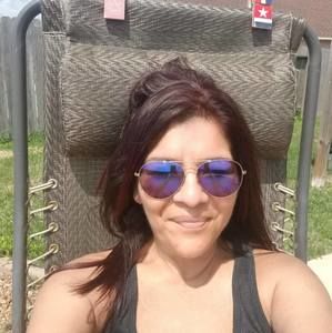 Meet your Posher, Yolanda